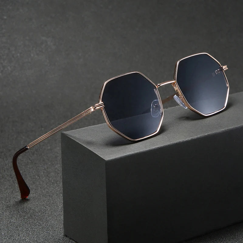 New Polarized Sunglasses for Men TR90 Fashion Luxury Designer Sunnies for Women Colorful Film Anti UV Outdoor Sun Eyeglass