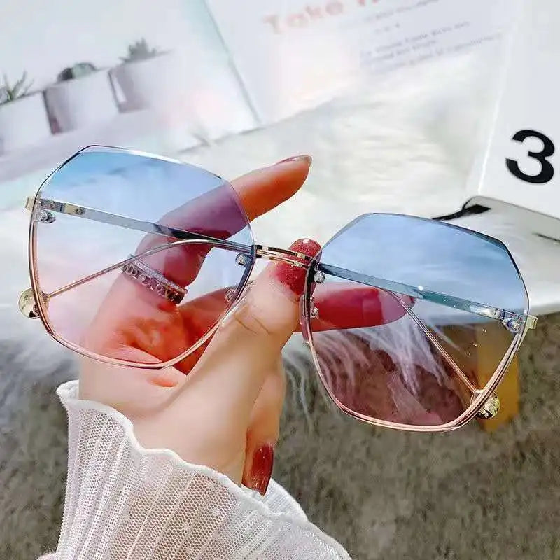 New Fashion Brand Design Vintage Rimless Pilot Sunglasses Women Men Retro Cutting Lens Gradient Sun Glasses Female UV400