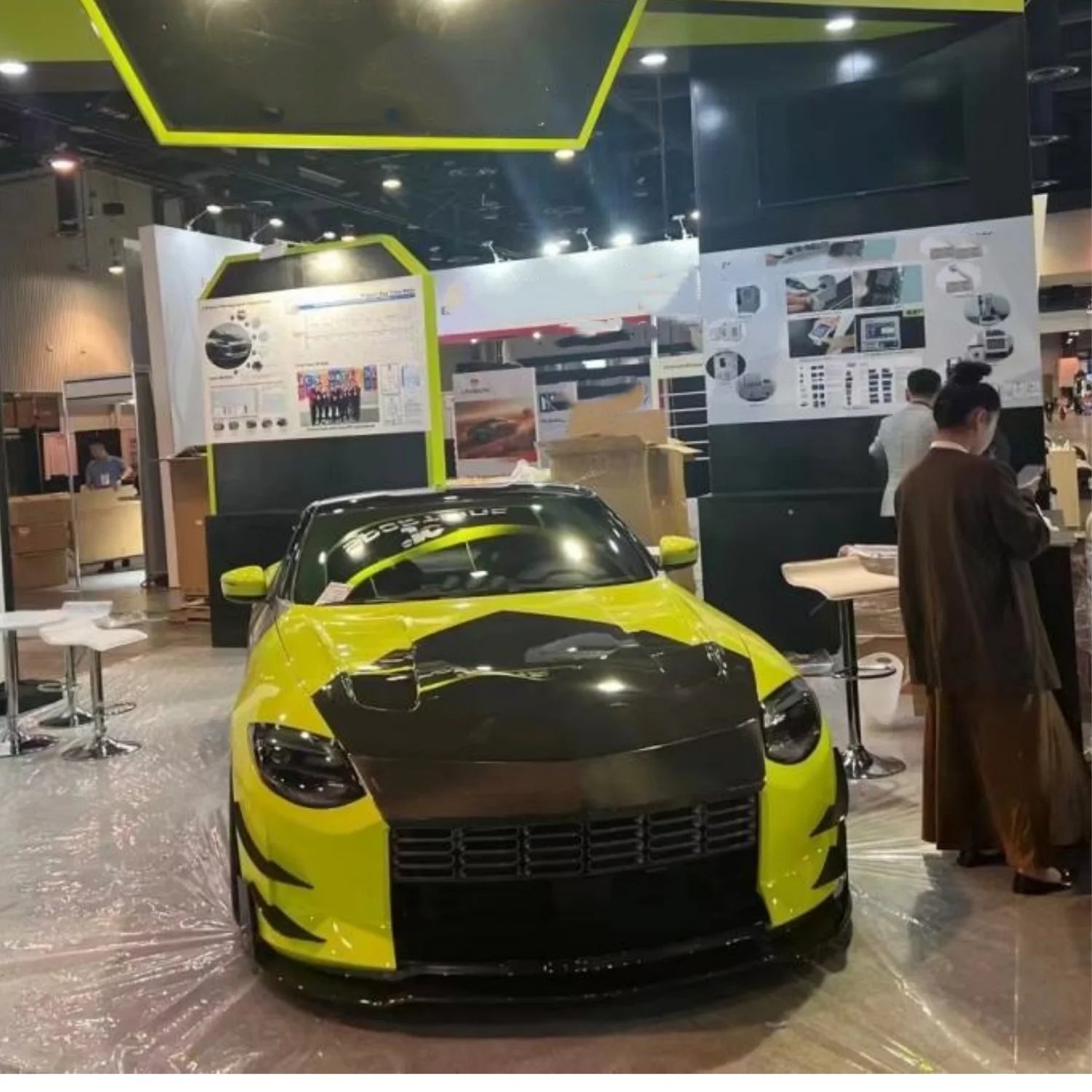 Top Selling Dry Carbon Car RZ34 Engine Hood Suitable for Nissan 400Z Carbon Fiber Engine Hood
