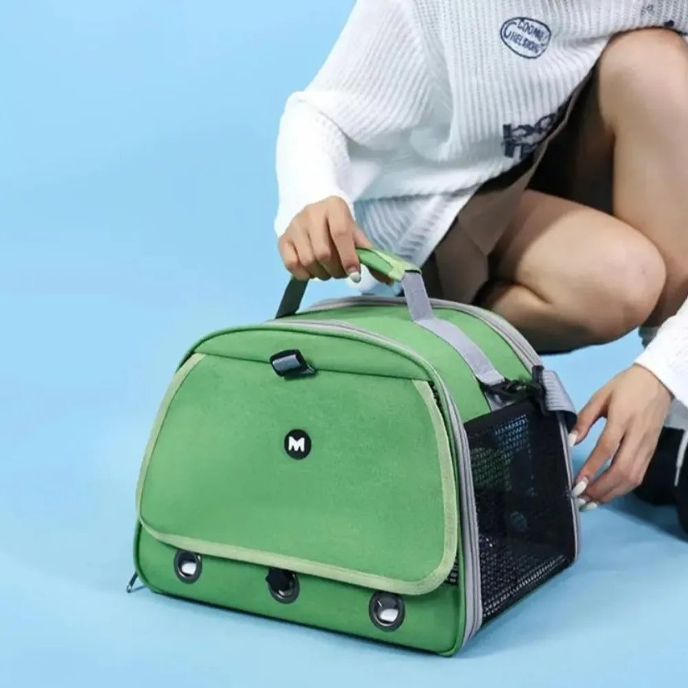 Breathable Portable Parrot Travel Bag with Tray Large Capacity Parrot Carrier Bag Comfortable Bird Backpack Pet Supplies