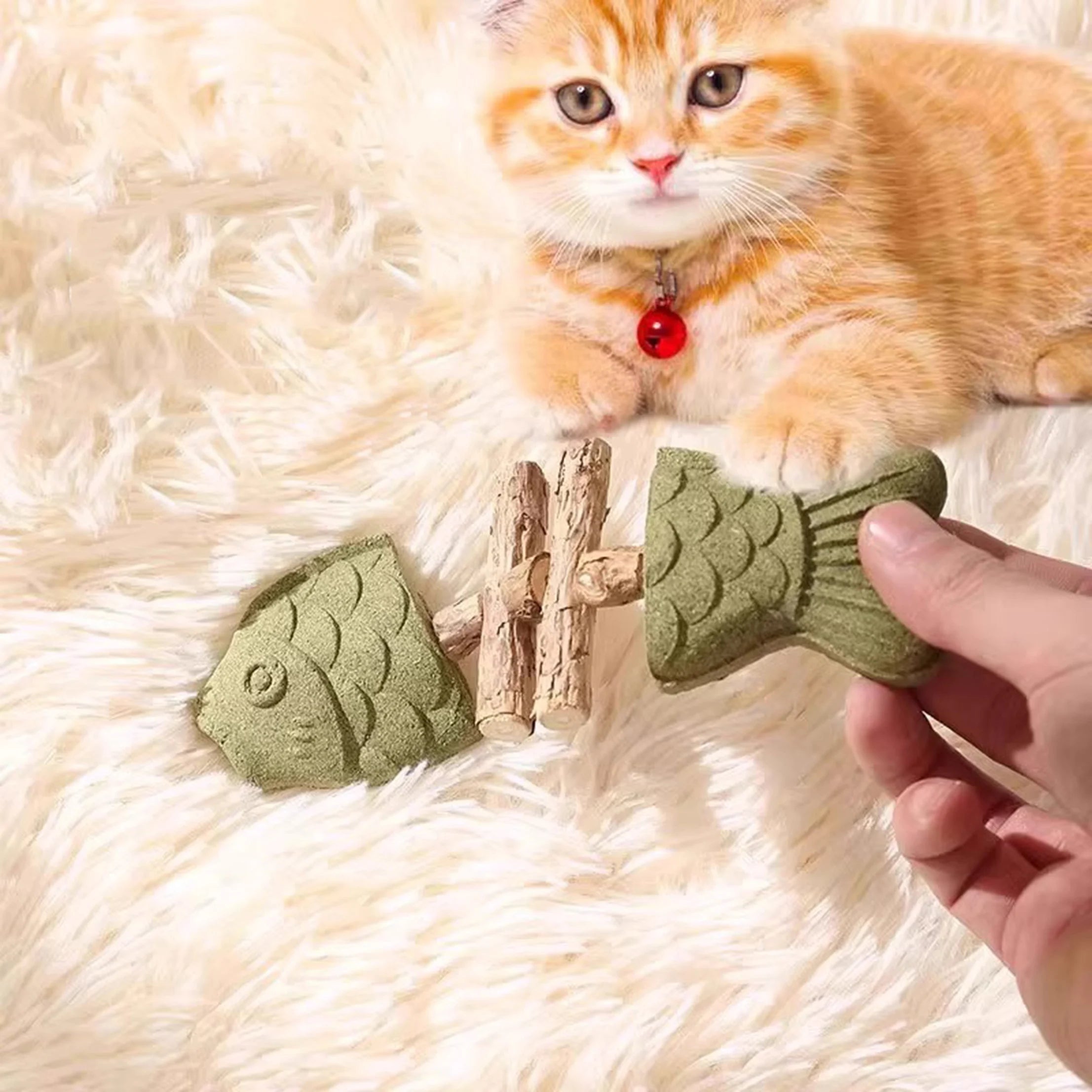 Catnip Balls Funny Fish Bone Cat Toys Lickable Snack Catnip Silvervine Kitten Chewing Cleaning Teeth Toy For Cats Pet Supplies